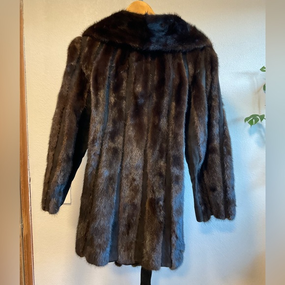 WOW!  Vintage Chocolate mink fur leather coat.  60’s or 70’s. - Picture 2 of 10
